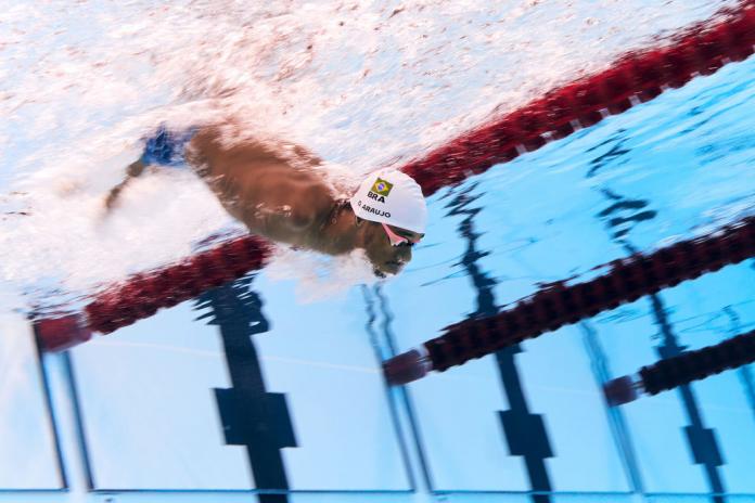 An underwater image of Brazilian swimmer Gabriel Araujo