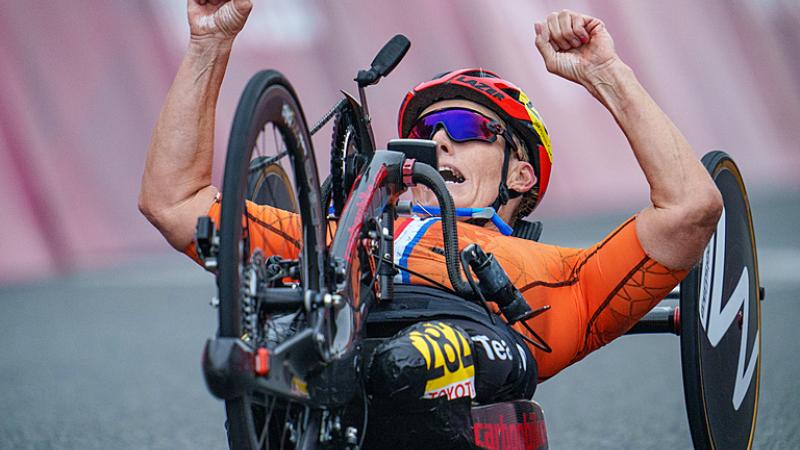 Dutch female handcyclist celebrates